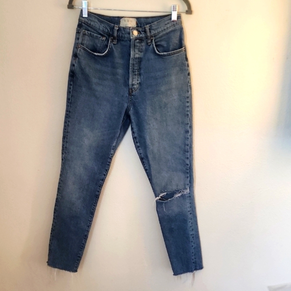 We The Free High Rise Button Fly Blue Jeans with Ripped Knee Size 29